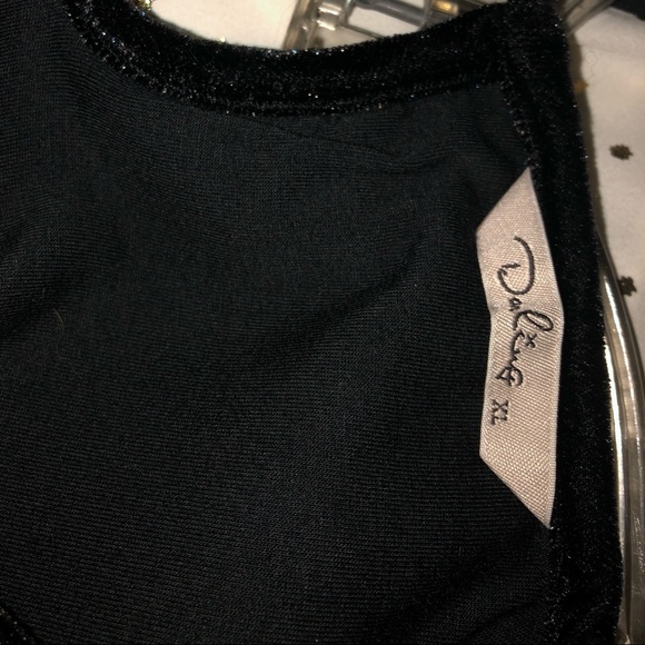 Seguined Darling Top - Great for the Holidays - Picture 10 of 10